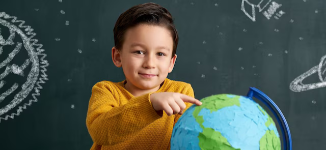 Imagem de uma jovem em uma reunião